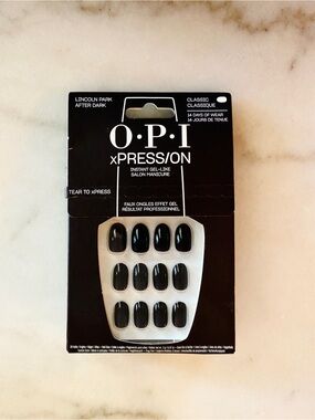 OPI Press-On Nails in Lincoln Park After Dark Black